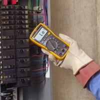 Fluke 117 digital multimeter overview image