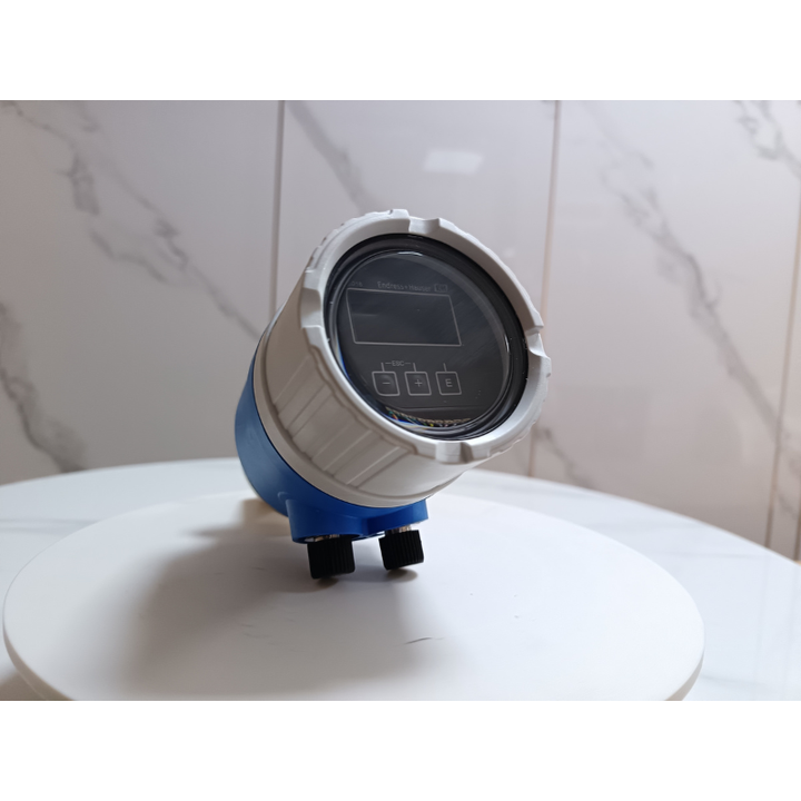 Endress Hauser CLD18-CTDK conductivity system angled view