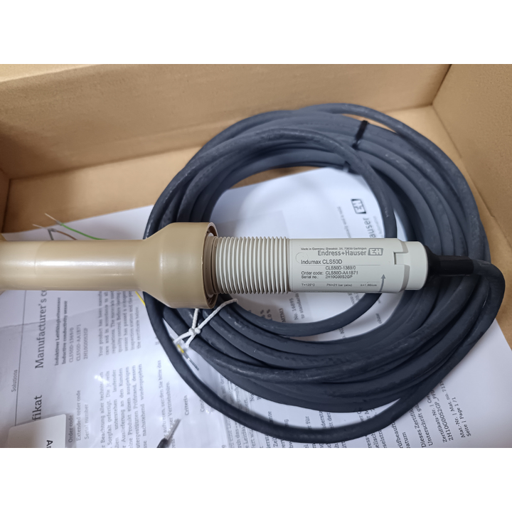 E+H CSS50D conductivity sensor angled view