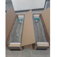Siemens SITRANS TS500 temperature sensor packaging box and accessories