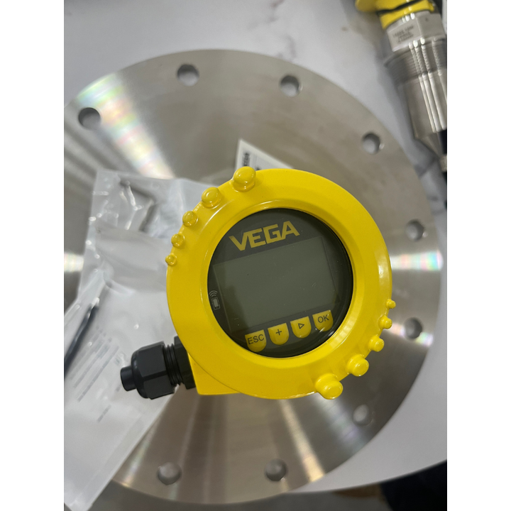 VEGA VEGAPULS 6X 80 GHz radar level measurement sensor